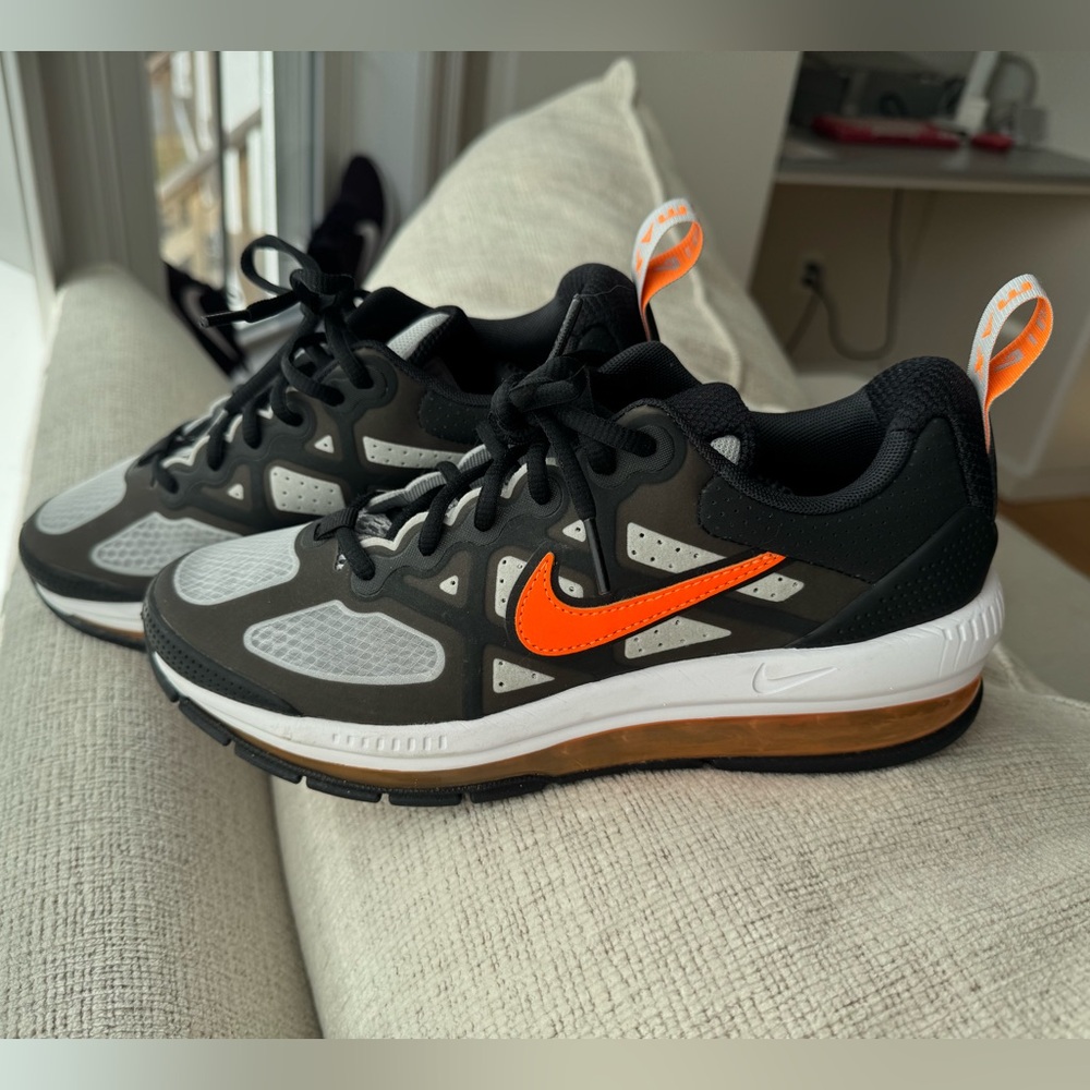 Nike Air Max Genome, black/total orange/grey, size 6